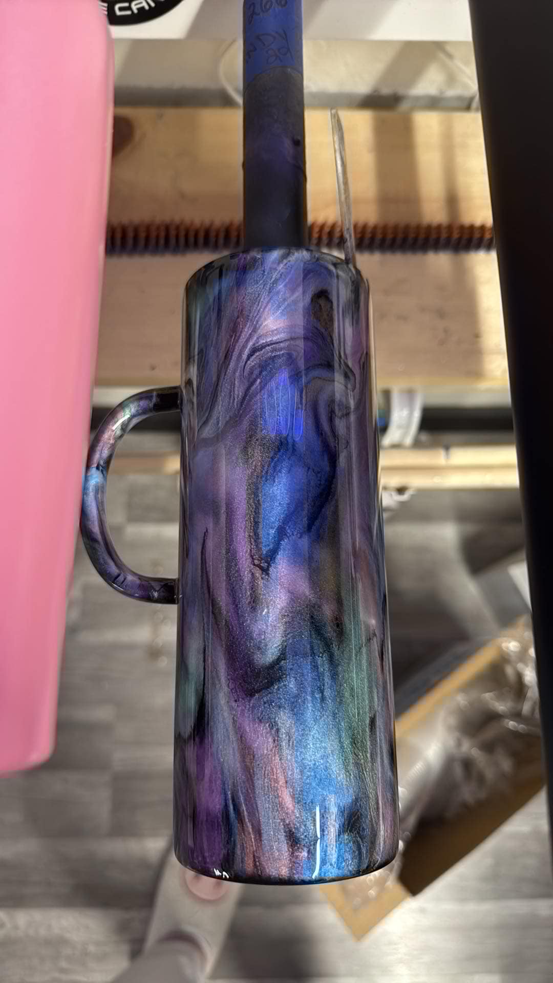 1266 ~ 22oz plump with handle maggie ~ black ~ MANDY P
