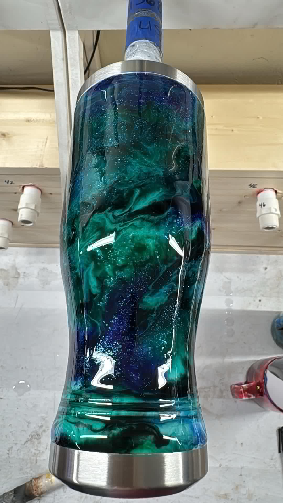 1368 ~ 20oz Pilsner ~ white Lisa K