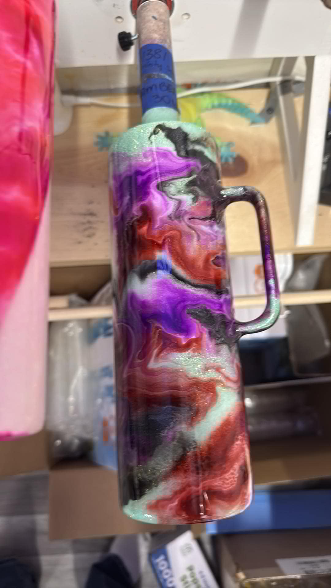 1381 ~ 30oz skinny hoggdle minty sugar Amber F
