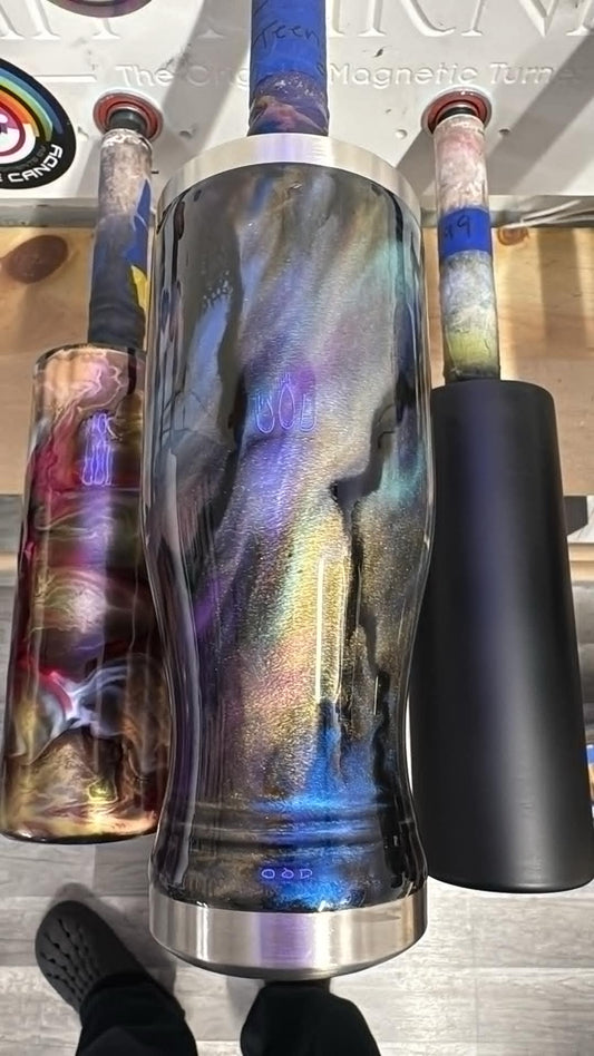 1301 ~ 20oz pilsner ~ black ~ teena h