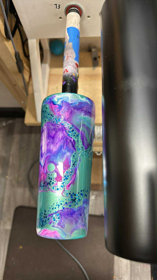 1715 ~ 22oz slim tapered ~ Dawn H