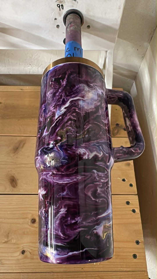 2079 ~ 30oz TRAVELER ~ carrie m