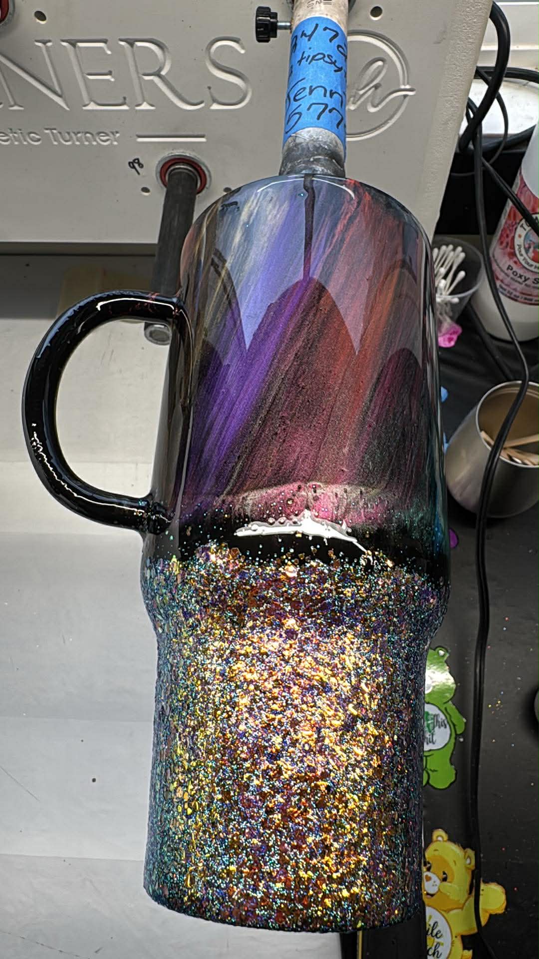 2472 ~ 32oz TIPSY MAGNOLIA TRAVEL MUG ~ JENN P