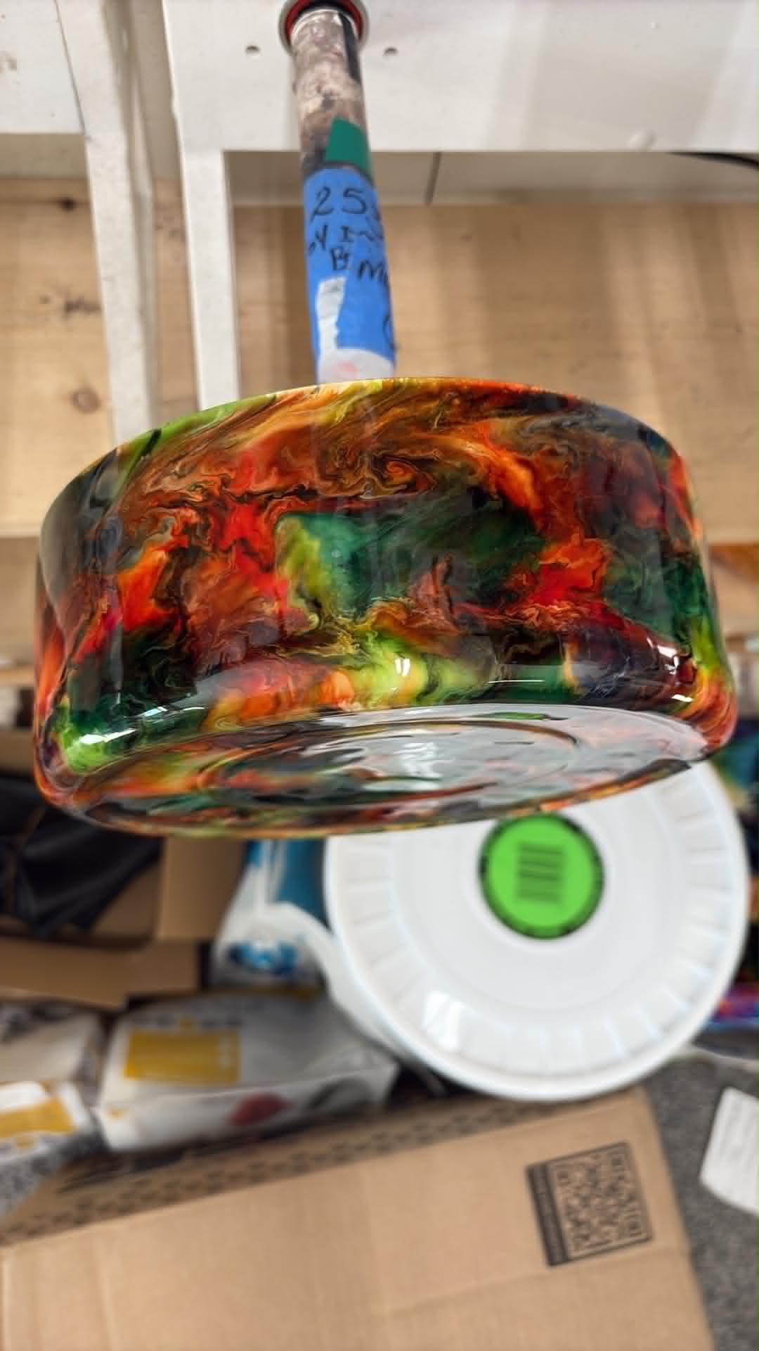 2539 ~ 64oz DOG BOWL ~ MARIAH
