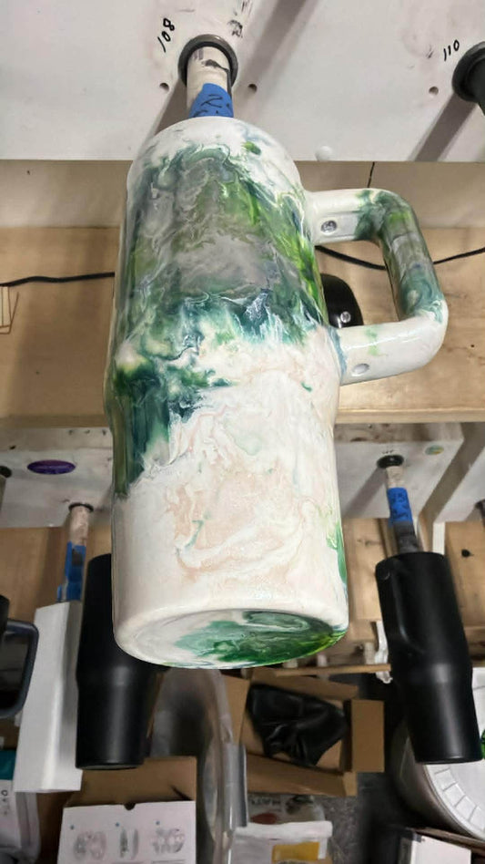 2553 ~ 30oz BIG SWIG ~ valorie m