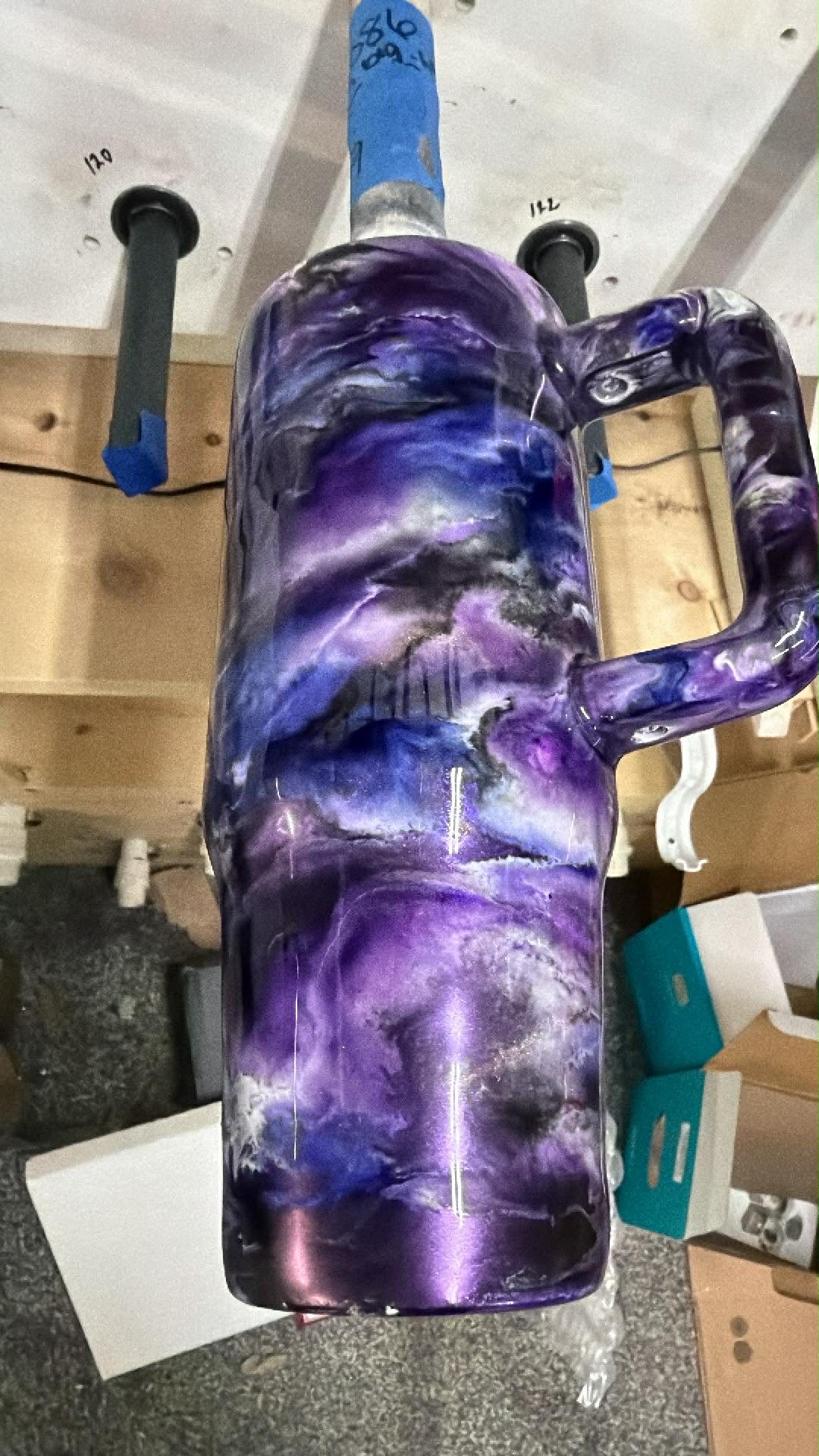 2586 ~ 30oz BIG SWIG ~ AMY F