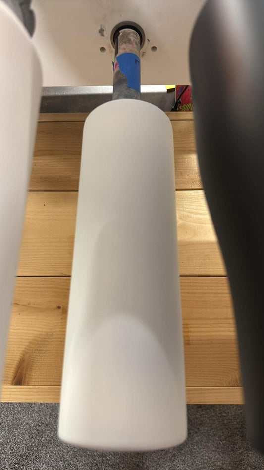 2076 ~ 30oz Skinny white