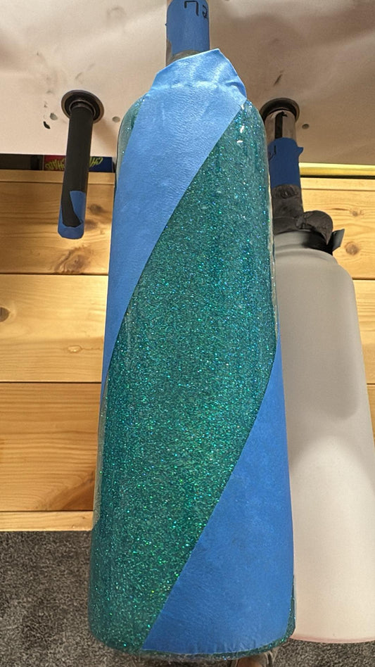 722 ~ 30oz Skinny ~ LIGHT TEAL TWISTED CHAOS ~ REGINA
